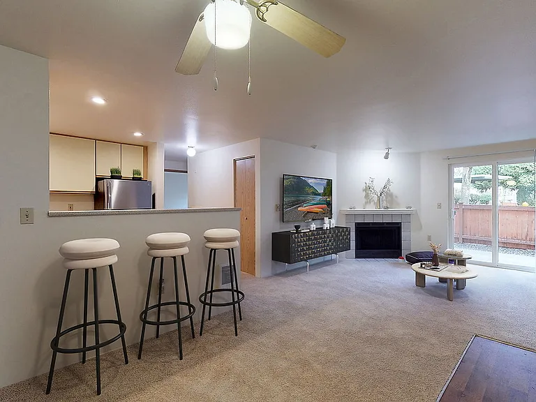 Canyon Pointe — Photo 7