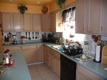 5th image of 1810 Sutro Ln