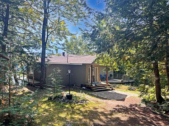 3rd image of 24 A Roccos Ln