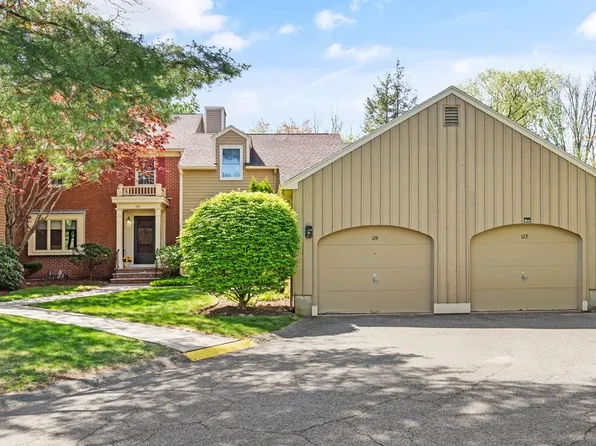 123 Village Post Rd #123, Danvers, MA 01923