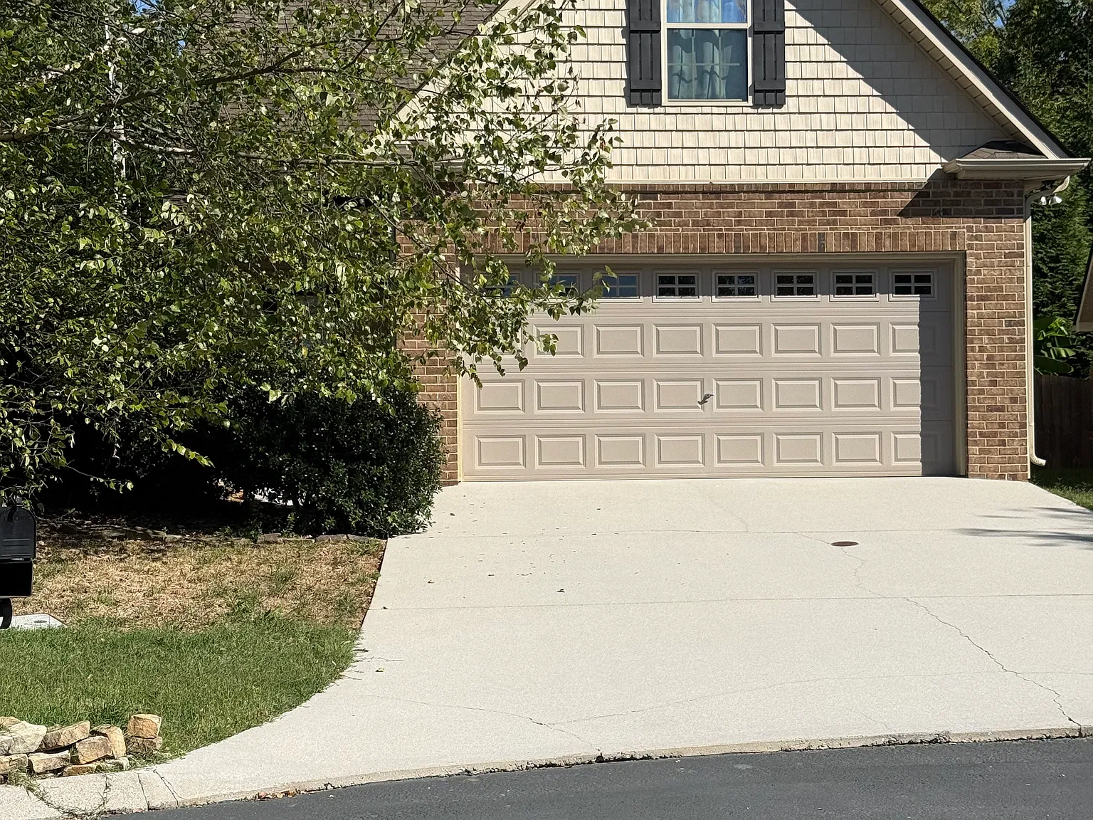 3 bed, 2.5 bath, 1935 sqft, $2,250 — Photo 4