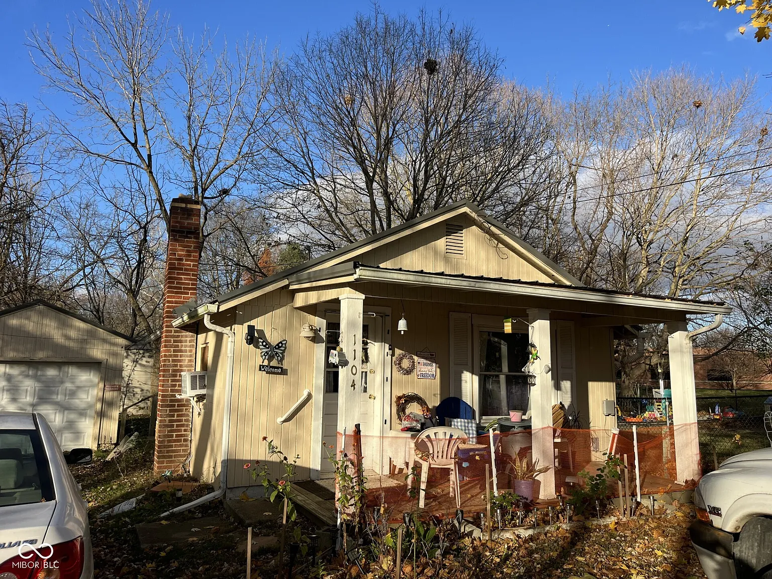 1104 Lane Ave photo 1