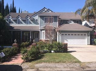 18339 Linnet St, Tarzana, CA 91356