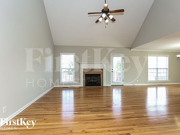 4th image of 993 Glenhurst Way