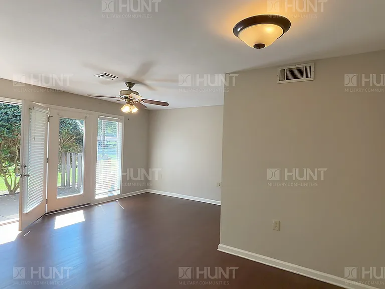 7533 Regulus St — Photo 5