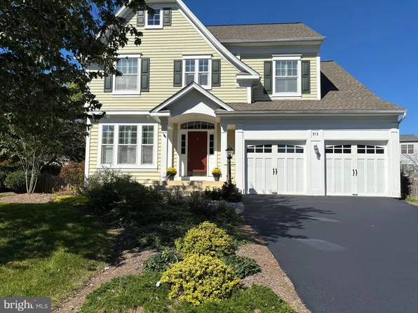 513 Blossom Dr, Berryville, VA 22611