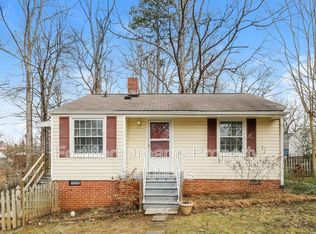 2802 Robin Hood Dr, Greensboro, NC 27408