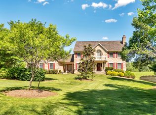 77 Autumn Dr, Stafford, VA 22556