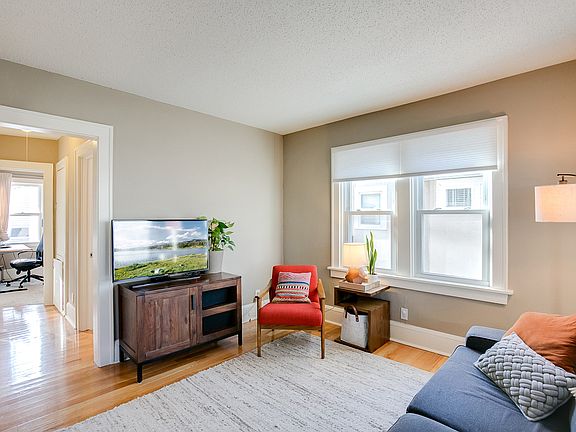 3rd image of 3853 39th Ave S