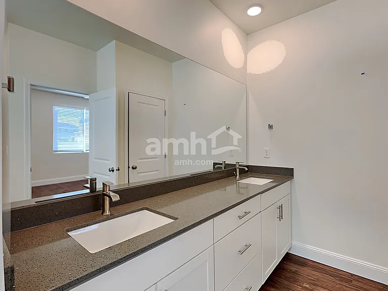 2635 W 3290 S — Photo 11