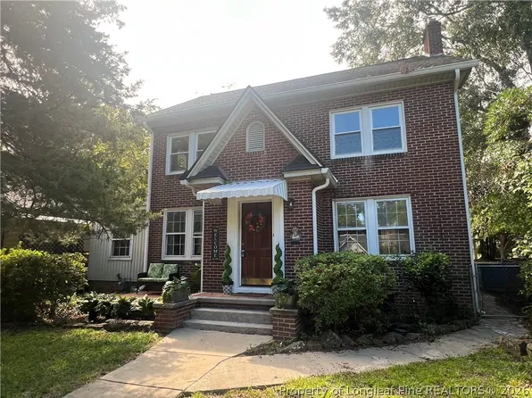 207 Hillcrest Ave, Fayetteville, NC 28305