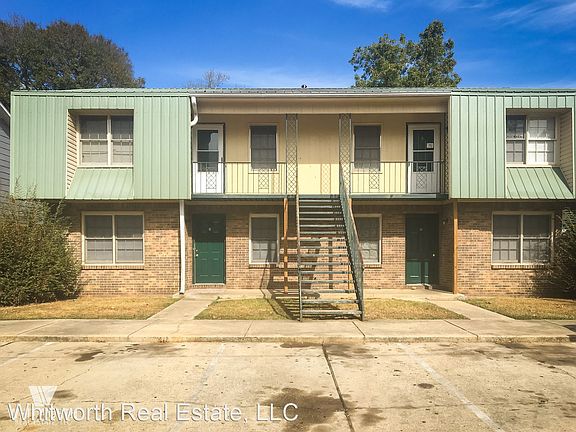 2nd image of 708 33rd St E APT B
