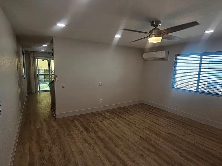 9667 Saint George St — Photo 14