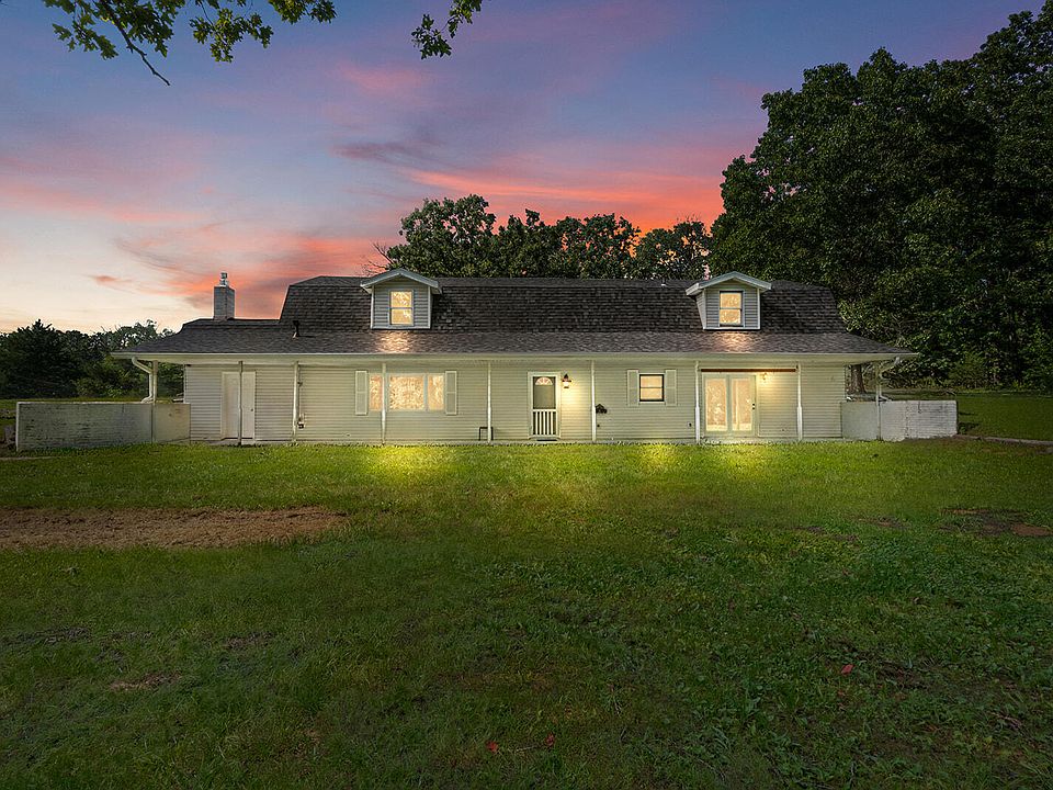 1st image of 363 Villa Drive