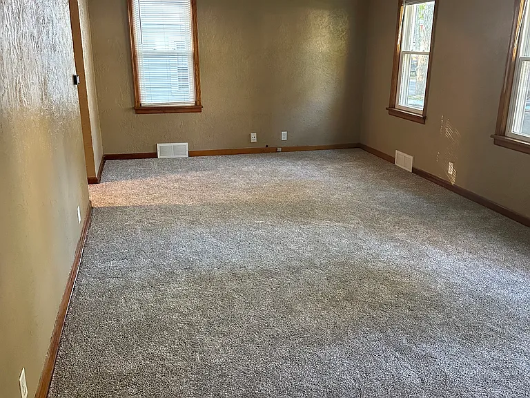 3878 Crary Dr — Photo 7
