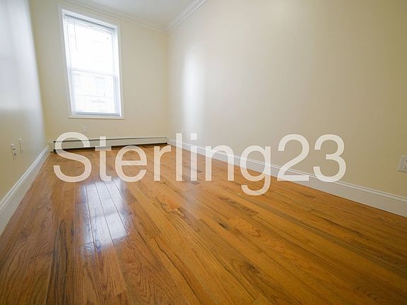 5th image of 3014 34th St APT 3
