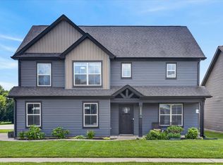 1200 Eagles Nest Ln, Clarksville, TN 37040