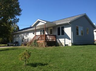 517 W Garfield Ave, Mahnomen, MN 56557