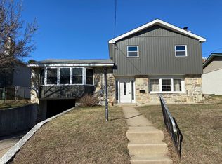 631 Renz St, Philadelphia, PA 19128