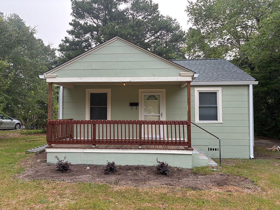 1st image of 1006 W Saunders Ave