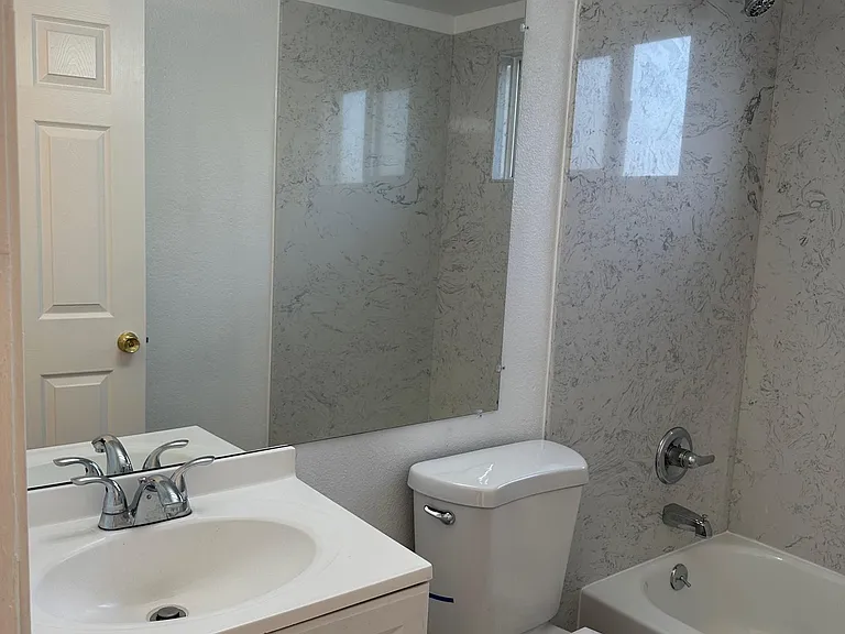 3634 Bellinger Ct — Photo 3