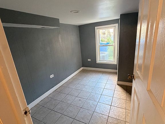 5th image of 2331 W 18th Pl #1