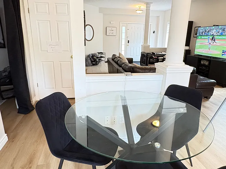 2 Woodcrest Ct — Photo 11