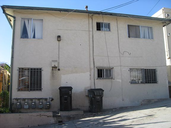 4th image of 4251 Altadena Ave