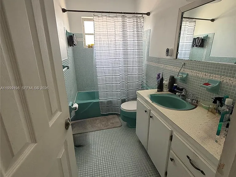 141 NE 10th Ave #17B — Photo 26