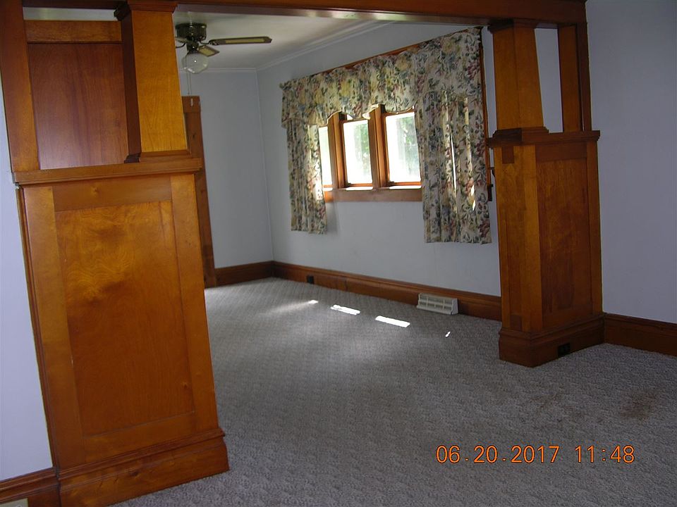2nd image of 503 Deresch St