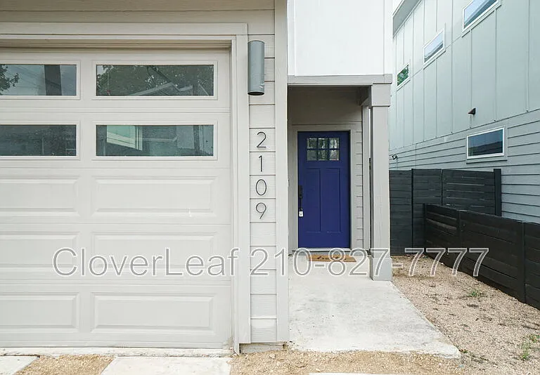 2109 Schley Ave — Photo 4