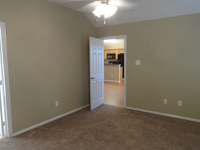 108 Laurel Meadow Ct — Photo 6