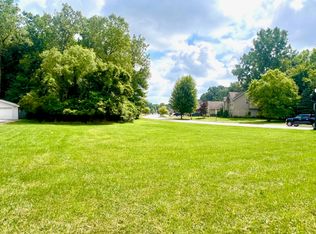 24664 E Huron River Dr, Flat Rock, MI 48134