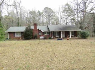6890 Oak Leaf Dr, Fairburn, GA 30213