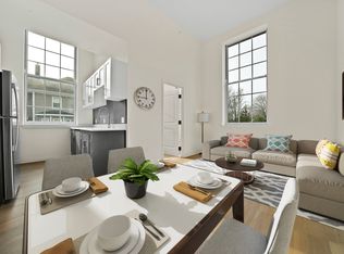 121 North St #104, New Bedford, MA 02740