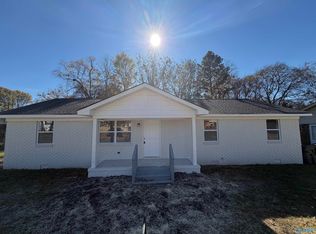 1620 Maple St, Leighton, AL 35646