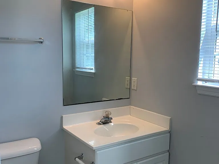 204 White Ave — Photo 18