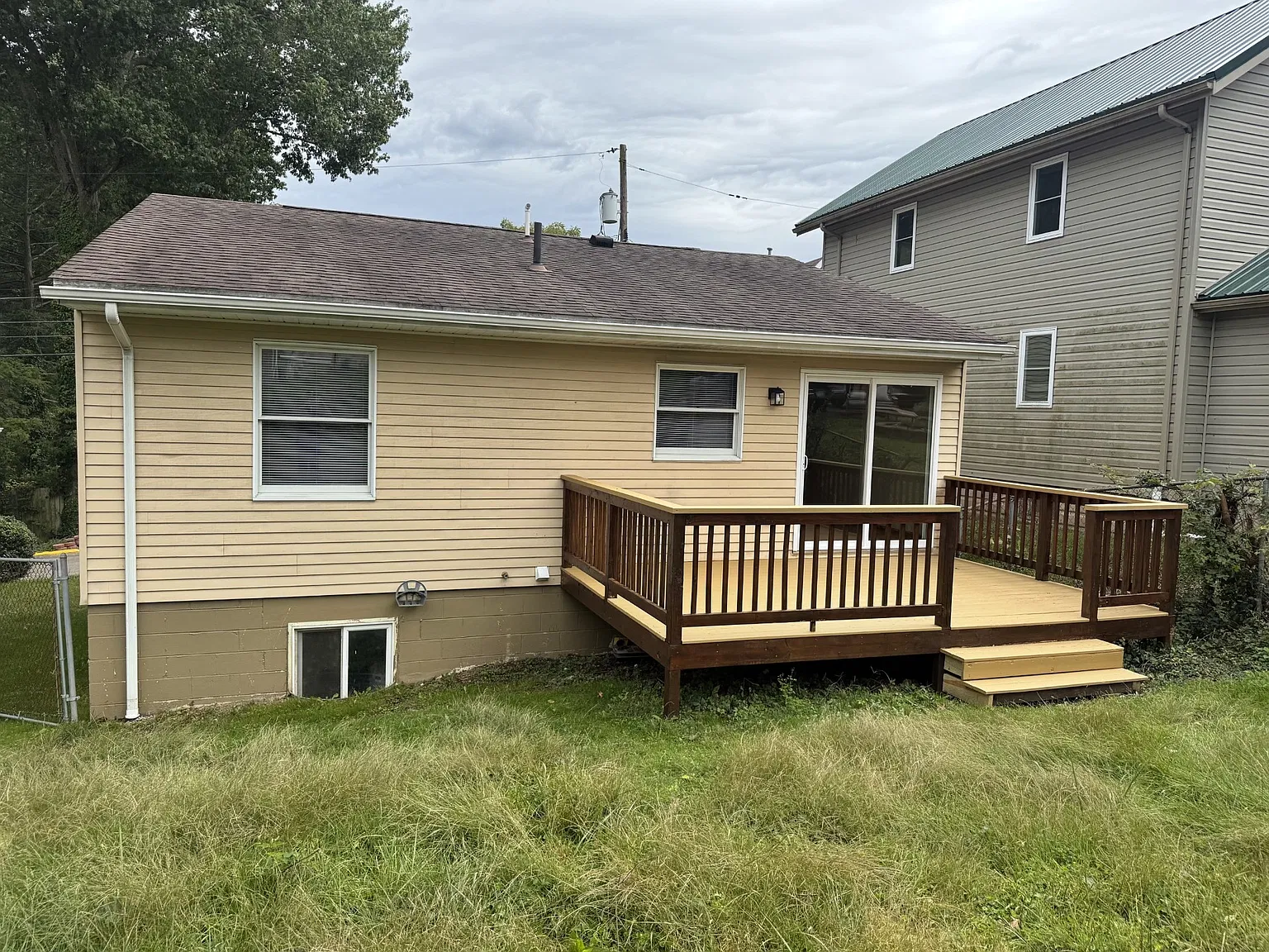 3 bed, 1300 sqft, $1,950 — Photo 3