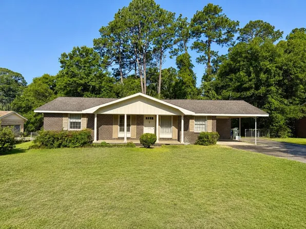 1501 Tonawanda Dr, Dothan, AL 36303