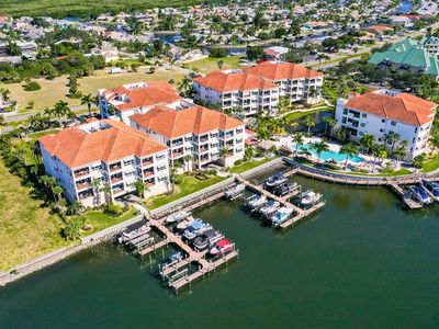 1030 Bellasol Way UNIT 402, Apollo Beach, FL, 33572