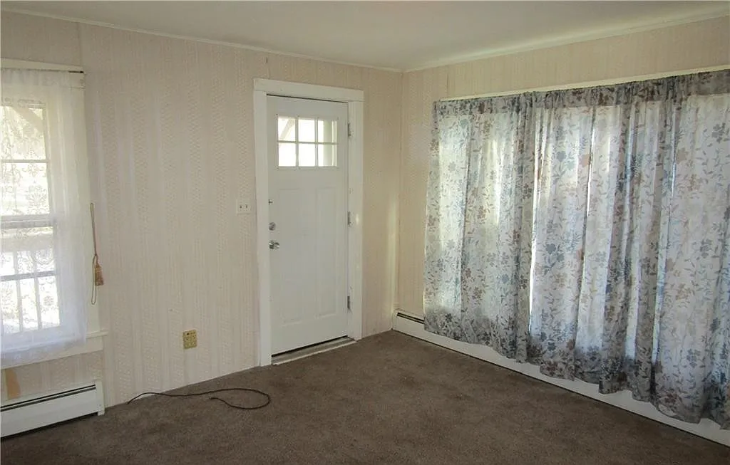 3 bed, 1106 sqft, $1,200 — Photo 4