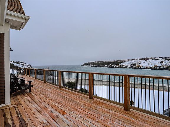 3rd image of 43 Moores Valley Road