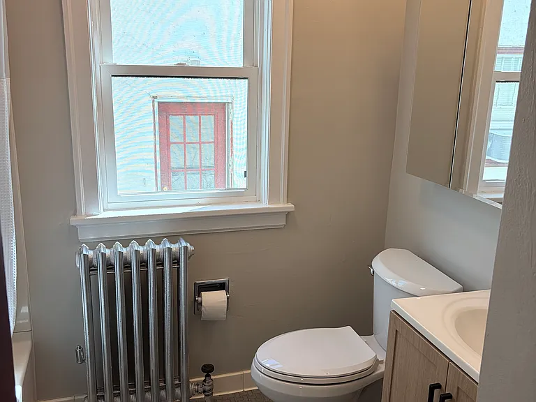 221 Snelling Ave — Photo 5
