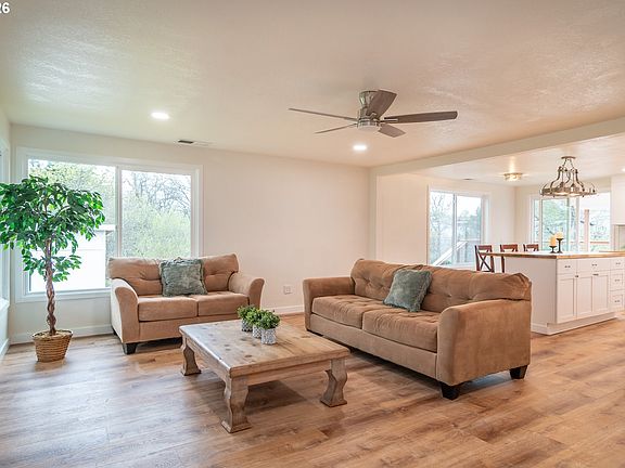 2nd image of 3660 Carnes Rd