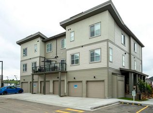 2117 W 81st St SW #60, Calgary, AB T3H6E8