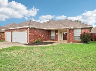 613 Vickery Ave, Yukon, OK 73099
