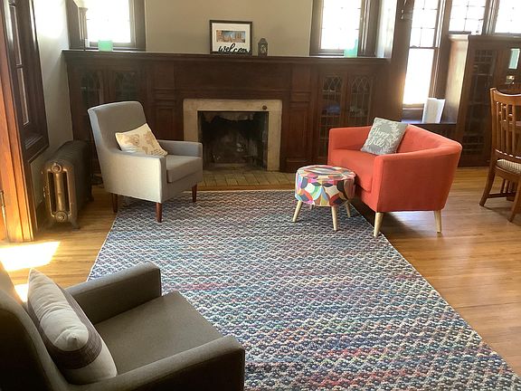 4th image of 795 Ashland Ave