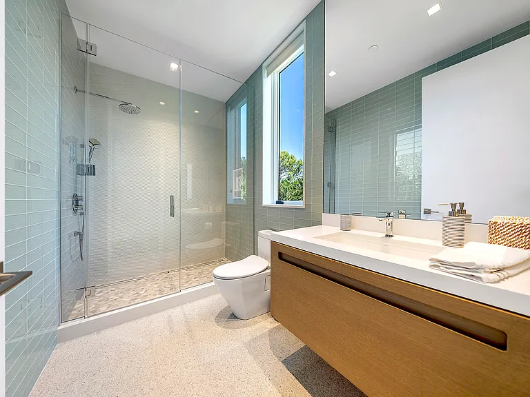 345 Dune Rd — Photo 27