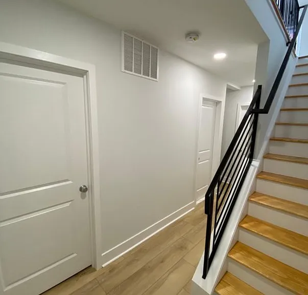 1142 Watkins St #1 — Photo 5
