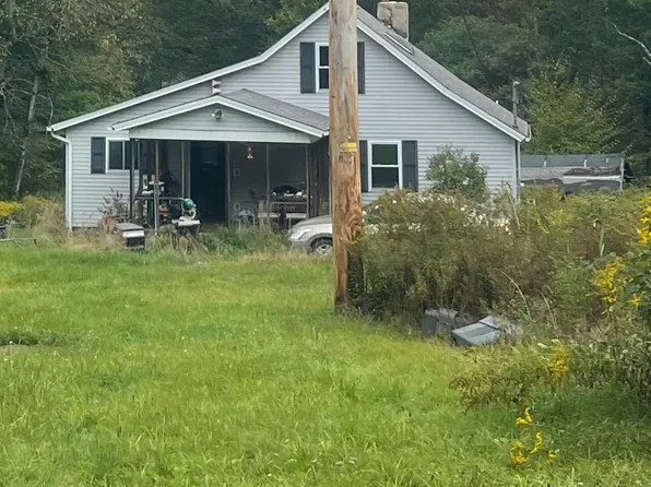 2194 Creek Rd, Union Dale, PA 18470